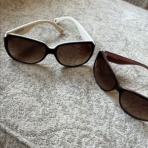 COACH sunglasses 2 PR